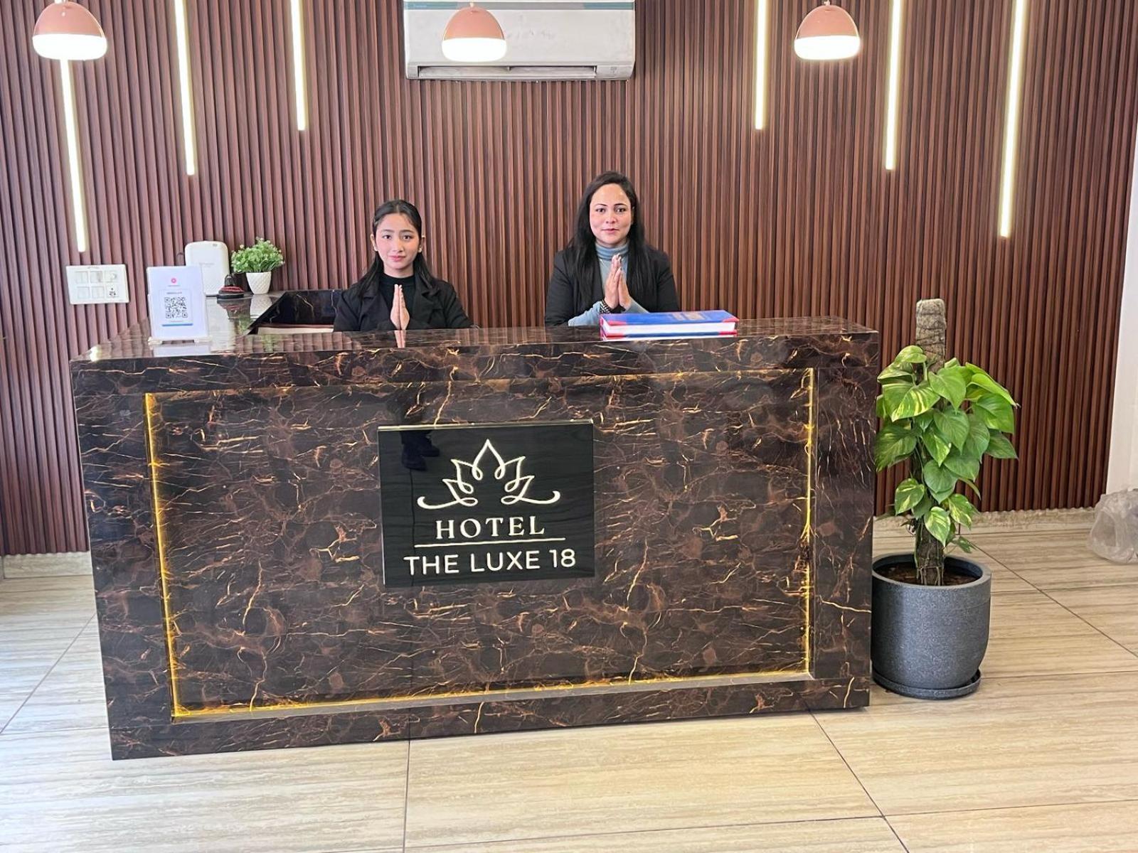 Hotel The Luxe 18 - Golf Course Road Gurgaon Exterior photo