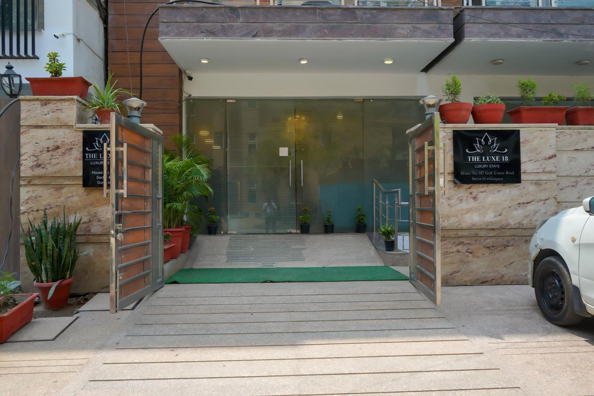 Hotel The Luxe 18 - Golf Course Road Gurgaon Exterior photo