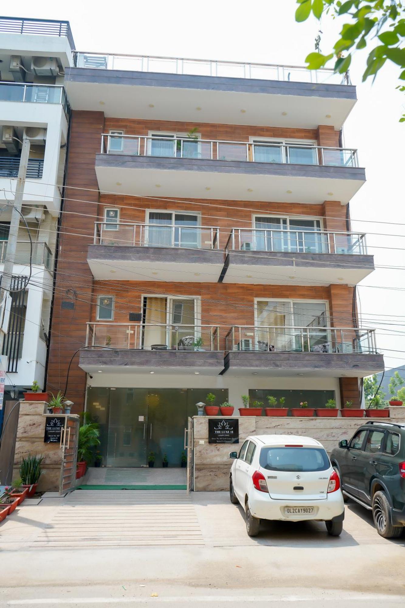 Hotel The Luxe 18 - Golf Course Road Gurgaon Exterior photo