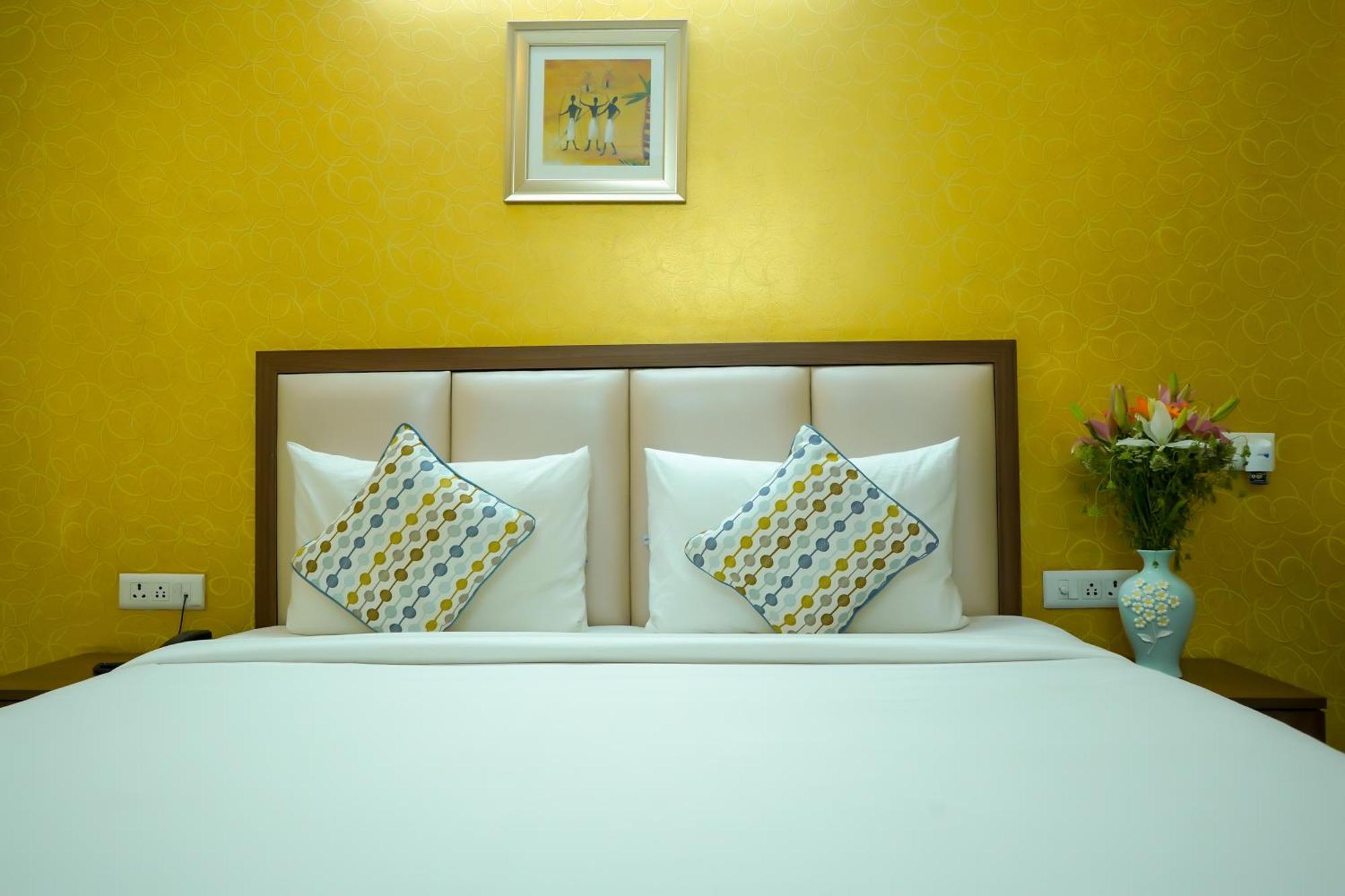 Hotel The Luxe 18 - Golf Course Road Gurgaon Exterior photo