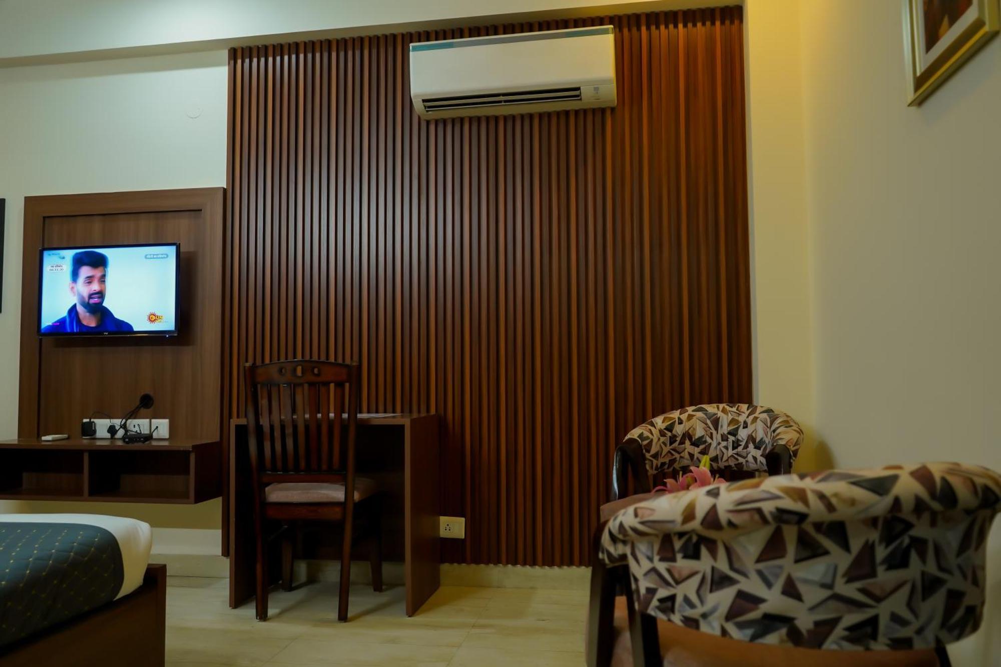 Hotel The Luxe 18 - Golf Course Road Gurgaon Exterior photo