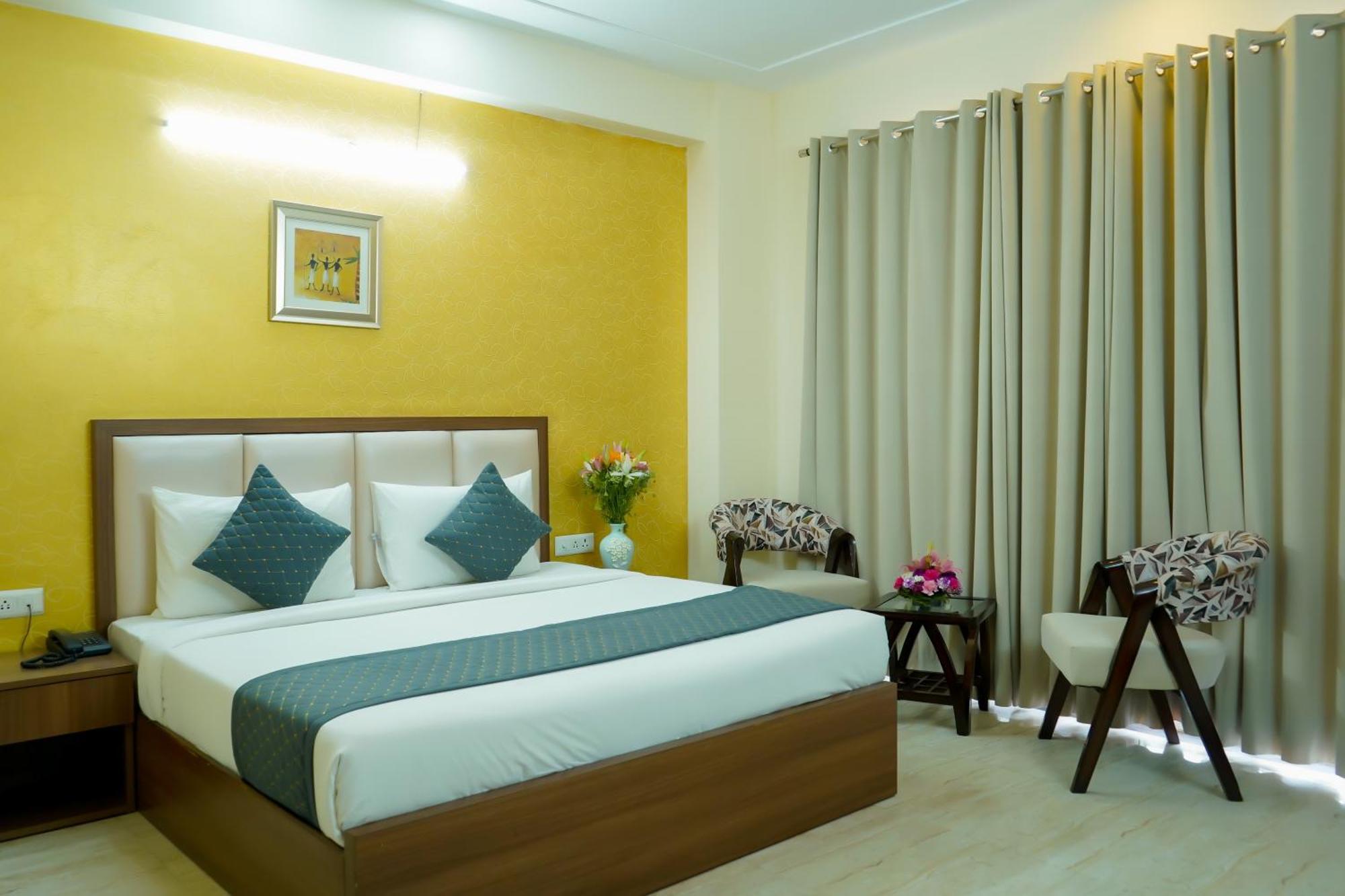 Hotel The Luxe 18 - Golf Course Road Gurgaon Exterior photo