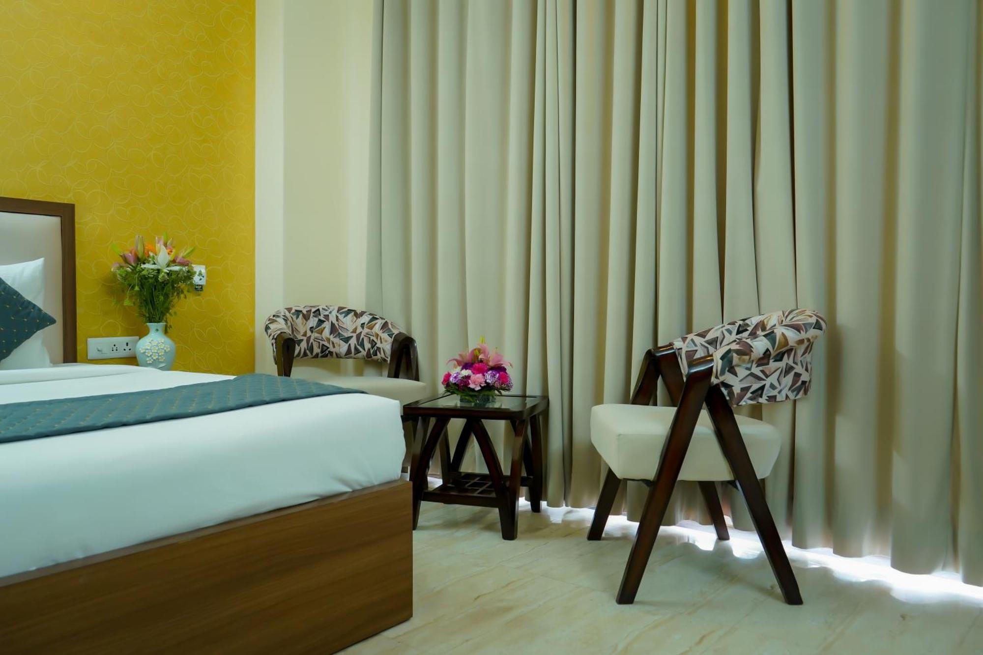 Hotel The Luxe 18 - Golf Course Road Gurgaon Exterior photo